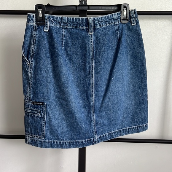 Vintage denim mini skirt size small - Picture 4 of 5